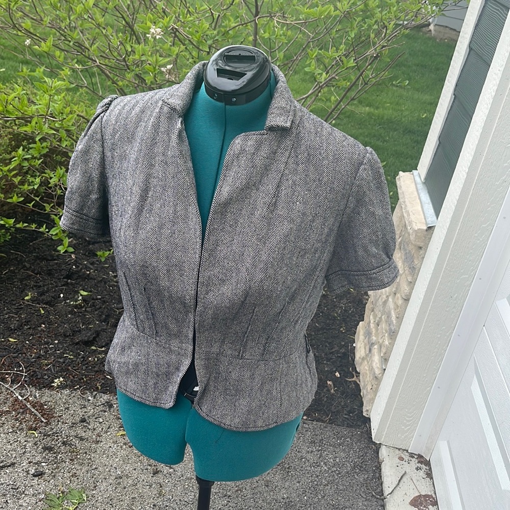 Ann Taylor Puff Shortsleeved Top